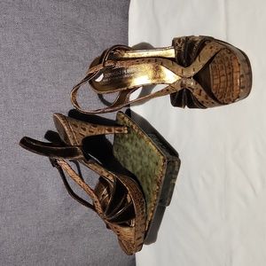 Couture Donald J Pliner Leather & Velvet Platform Heel Sandals SZ 6.5